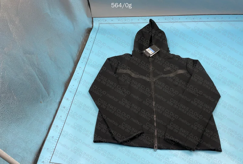 Nike tech fleece 6