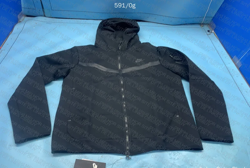 Nike tech fleece 2