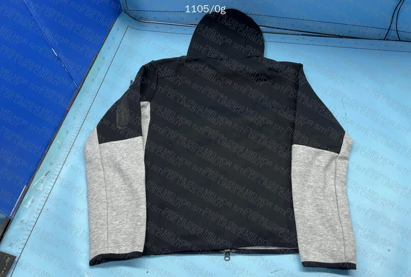 Nike tech fleece 2