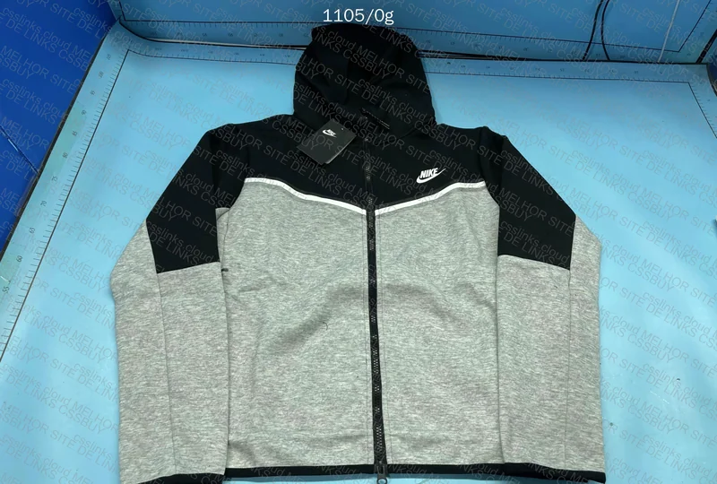 Nike tech fleece 5
