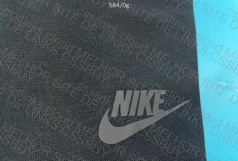 Nike Tech Fleece
