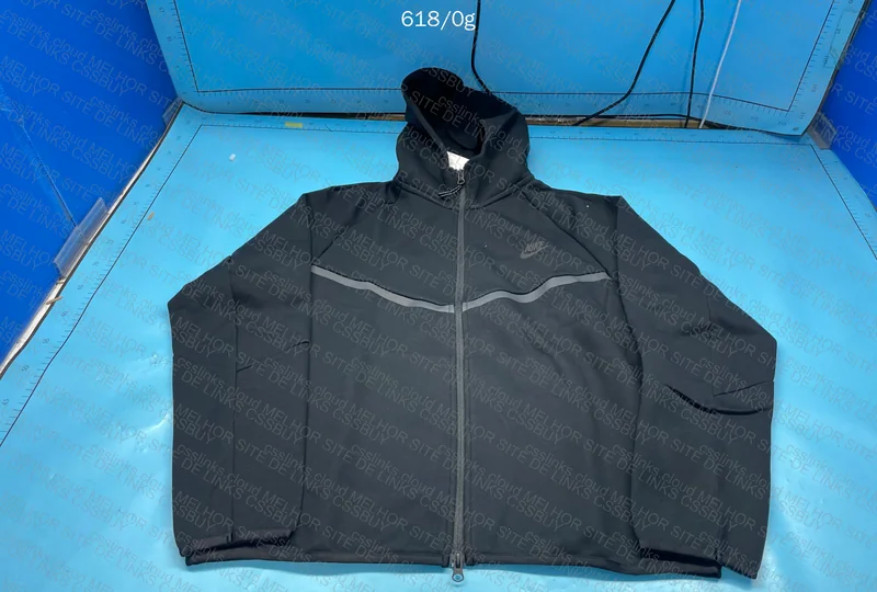 Nike Tech Fleece