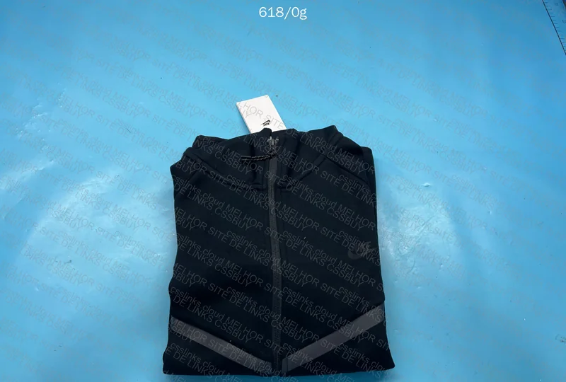 Nike Tech Fleece 2