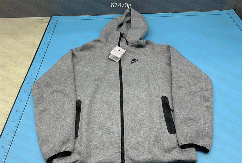 Nike tech fleece 2