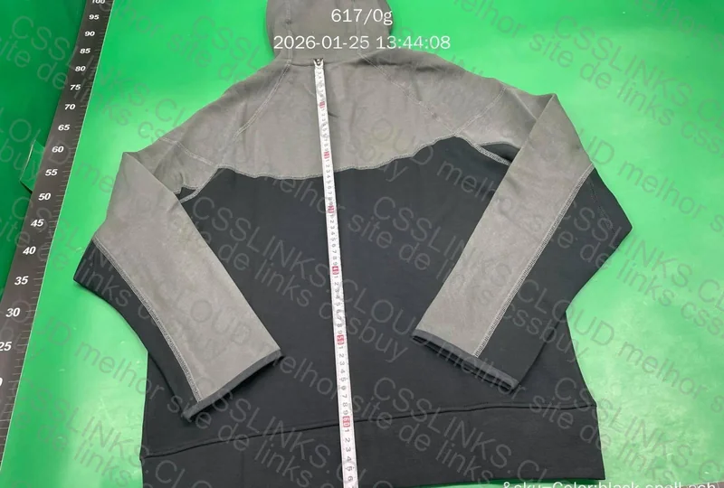 Nike Tech Fleece 10