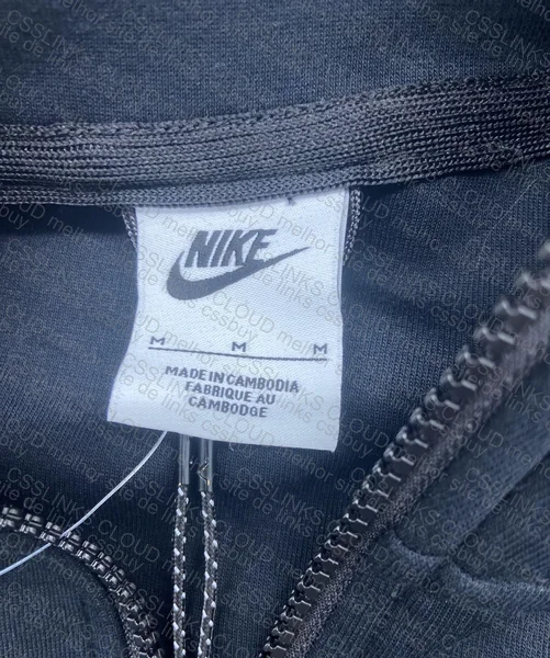 Nike Tech Fleece 2020 do Husky 9
