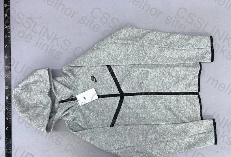 Nike tech fleece 2025