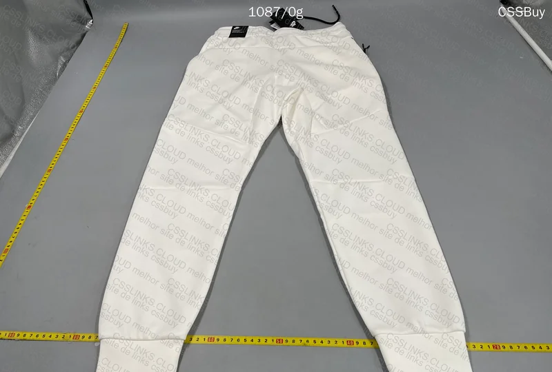 White Nike Tech Fleece 6