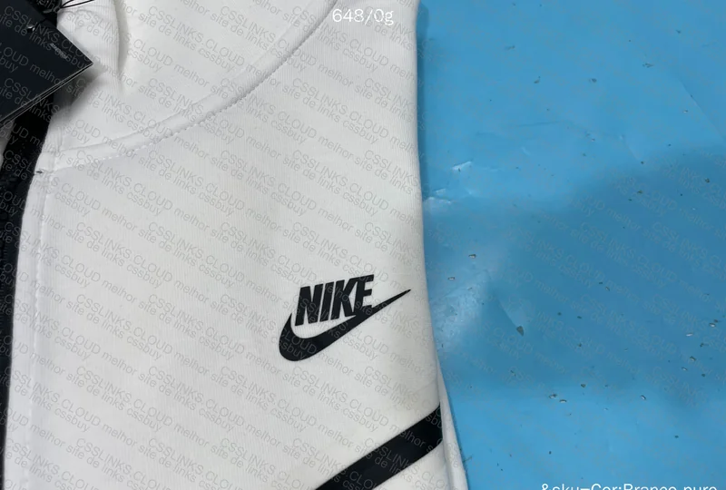 White Nike Tech Fleece 5