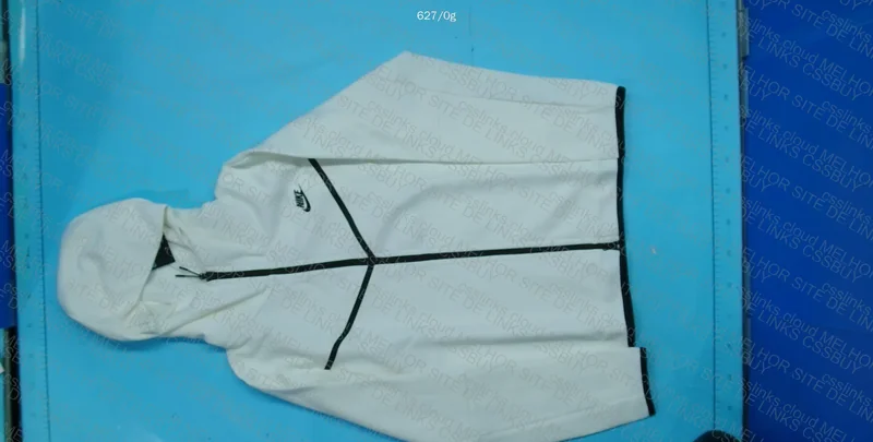 White Nike Tech Fleece 5