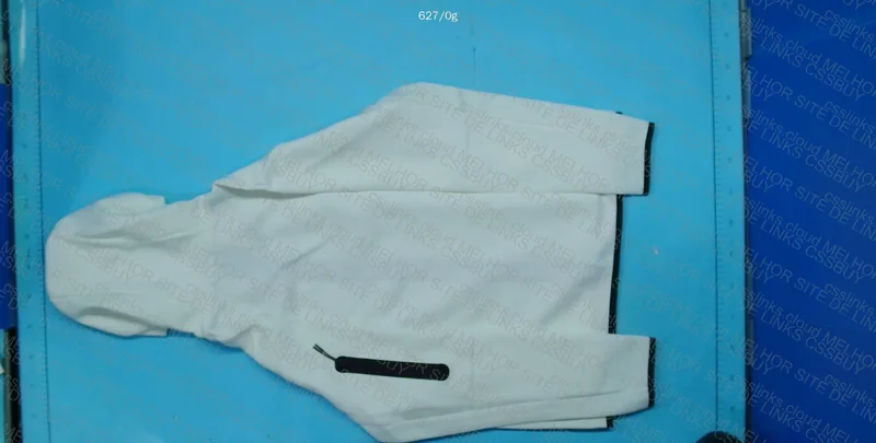 White Nike Tech Fleece 7