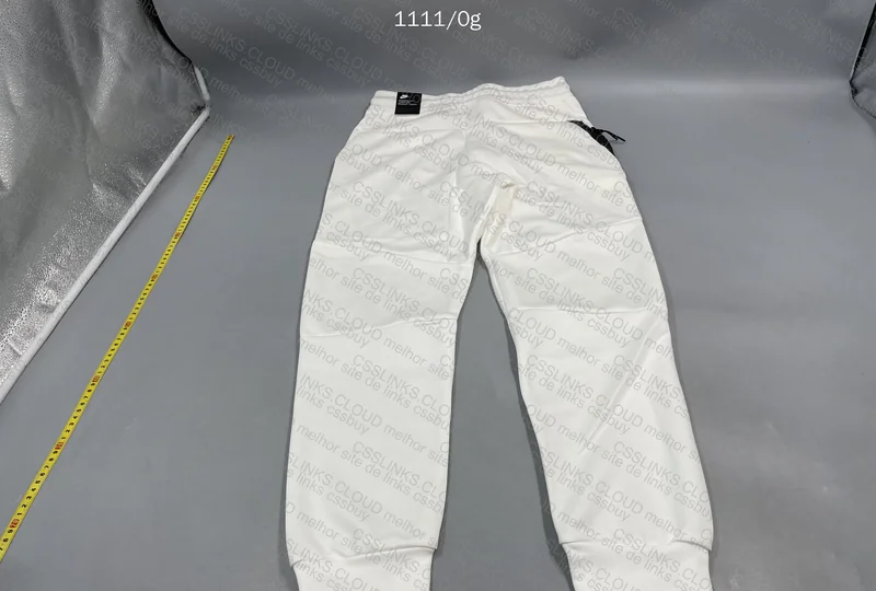 White Nike Tech Fleece 7