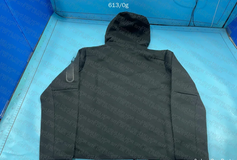Nike Tech Fleece (with Measurements)