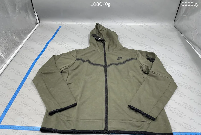 Nike Tech Fleece from 160Y