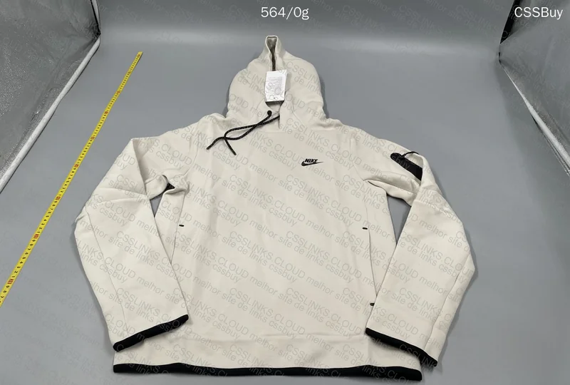 Nike Tech Fleece Husky