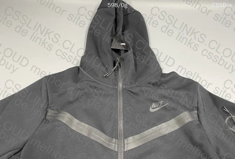 Nike Tech Fleece Black 4