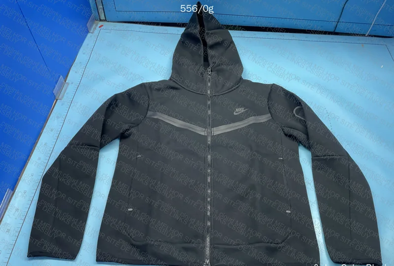 Nike Tech Fleece Black 4