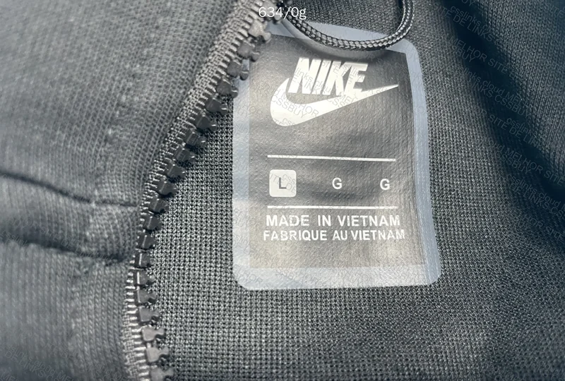 Nike Tech Fleece Black 4