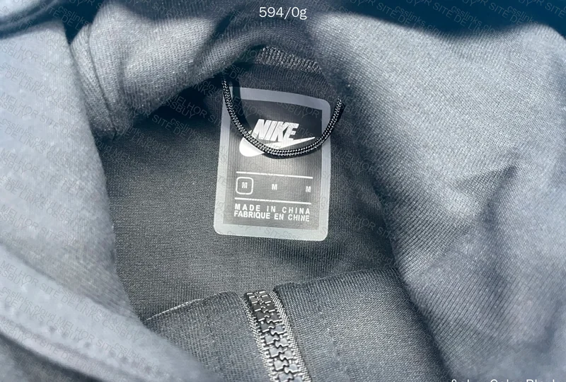 Nike Tech Fleece Black (Help) 3