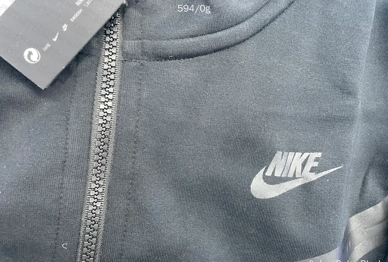 Nike Tech Fleece Black (Help) 6