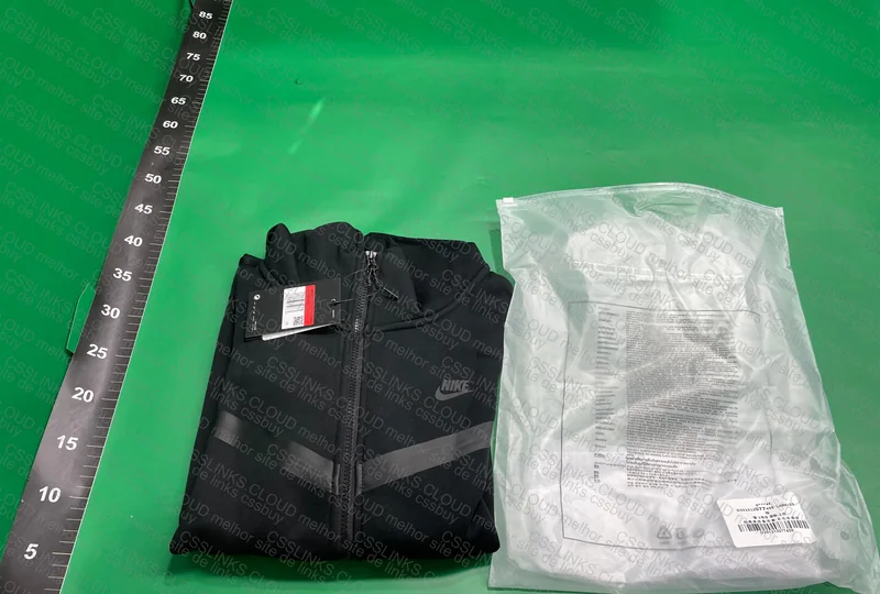 Nike Tech Fleece Preto