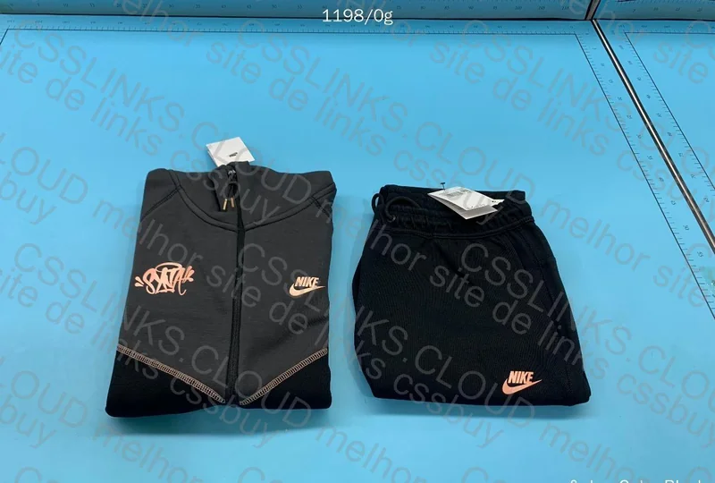 Nike Tech Fleece Syna 9