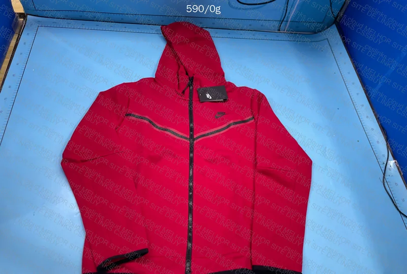 Nike Tech Fleece Red