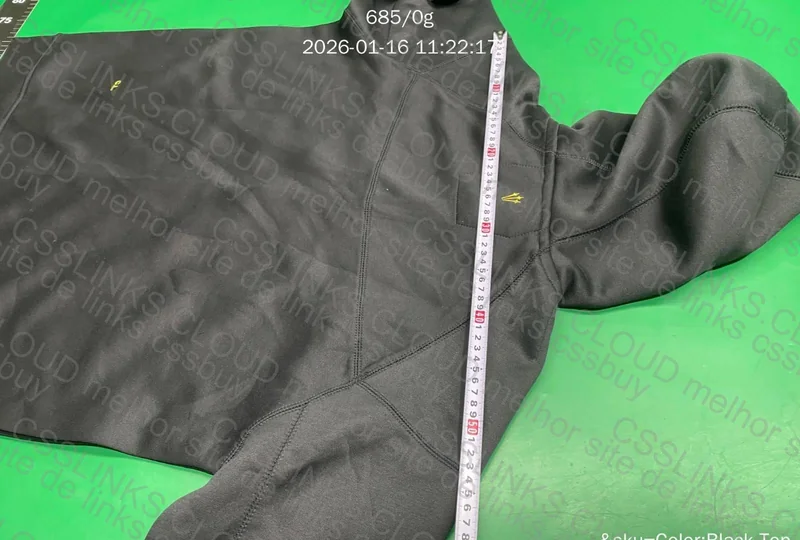 Nike Tech Fleece x Nocta Preta 3