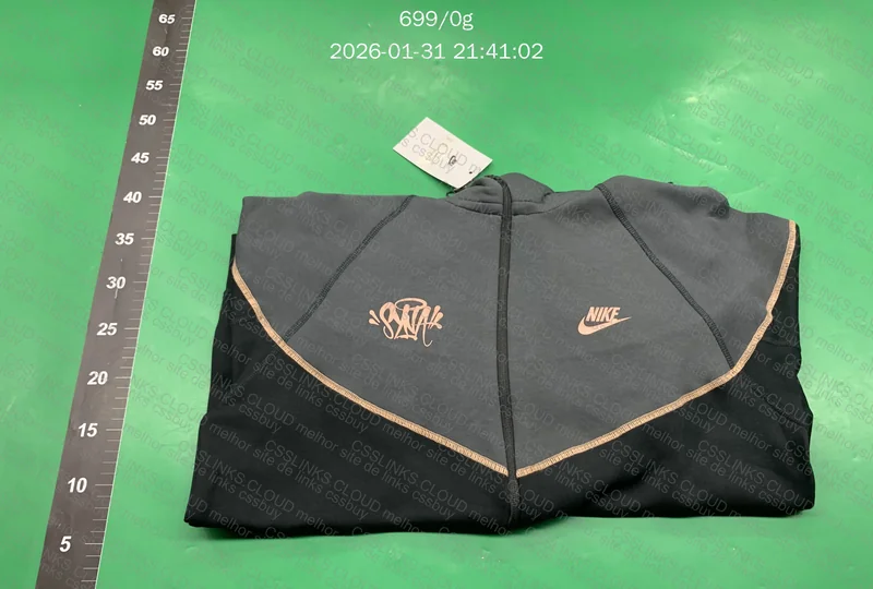 Nike Tech Fleece X Syna World