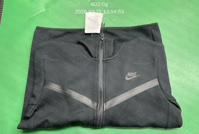 nike tech husky 2020 2