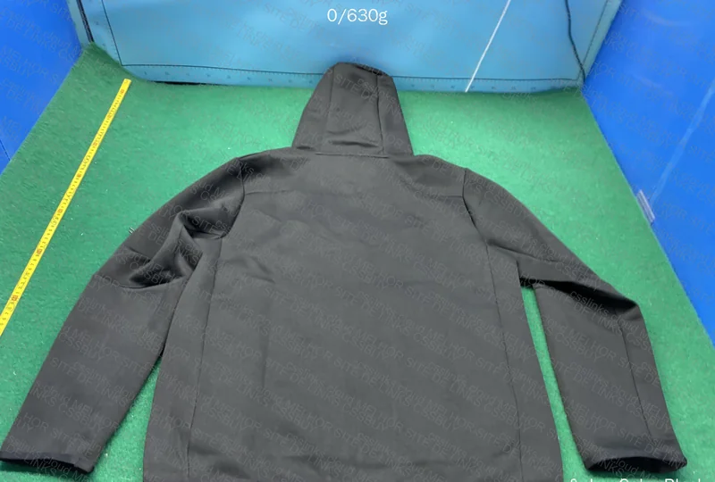 Nike Tech Black 4
