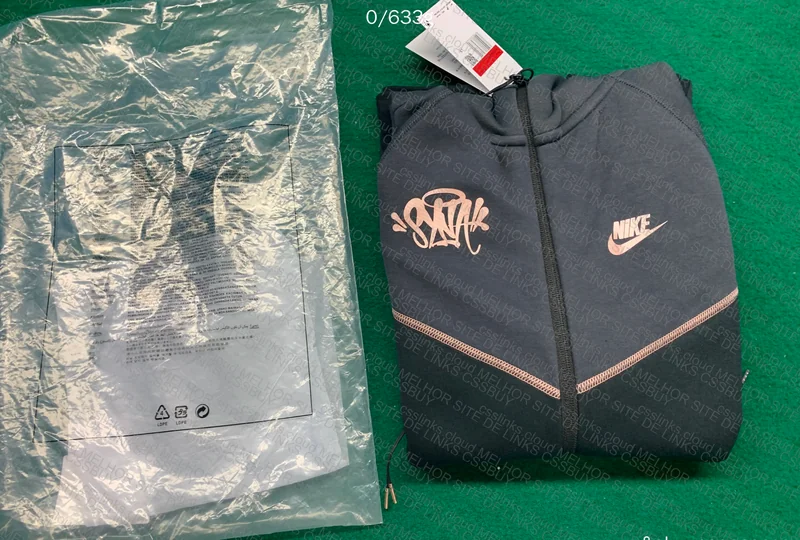 NIKE TECH x SYNA 3