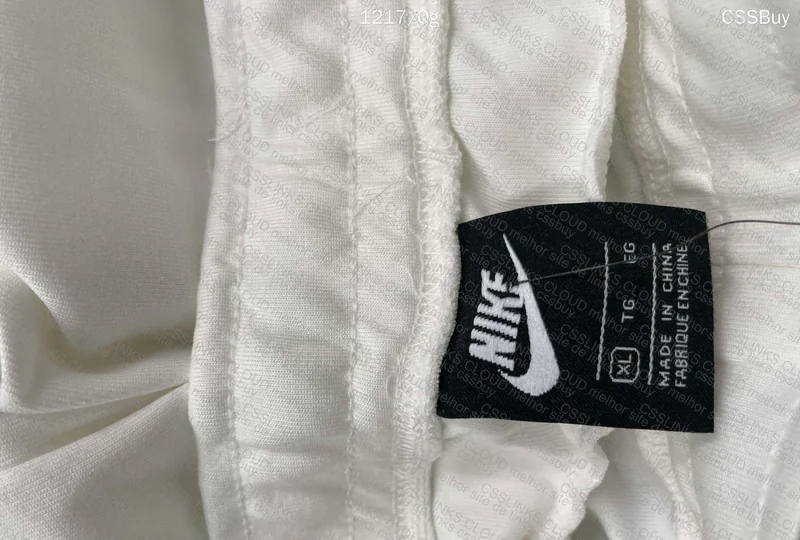 Nike teche Fleece 4