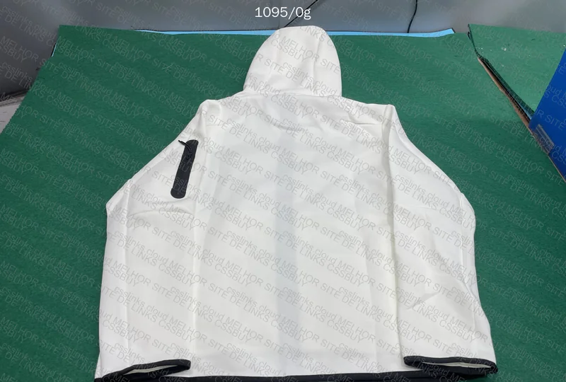 Nike TechFleece White 4