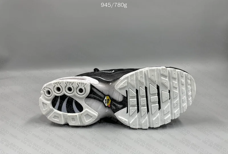 Nike Tn black and white GL ? 2