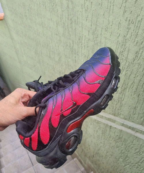 NIKE TN BRABO