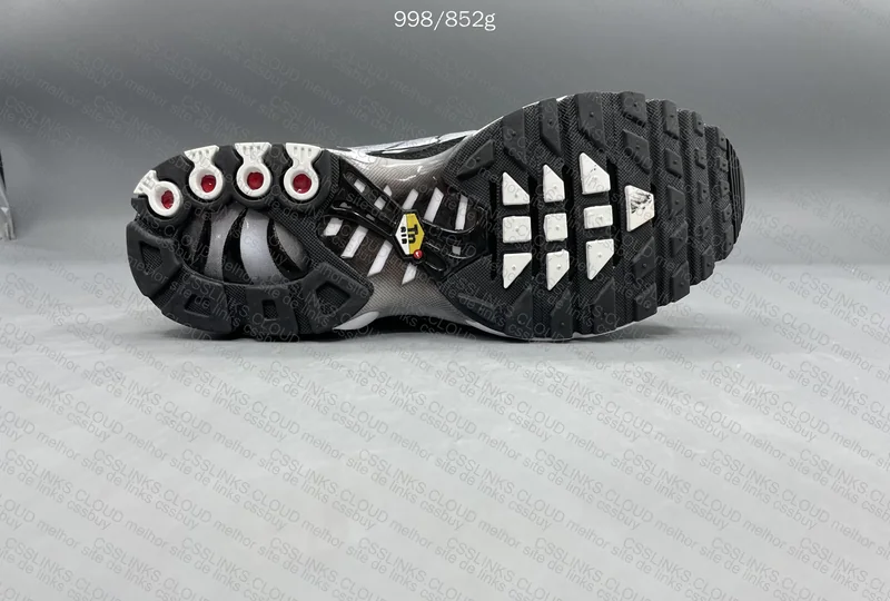 Nike TN White/Black
