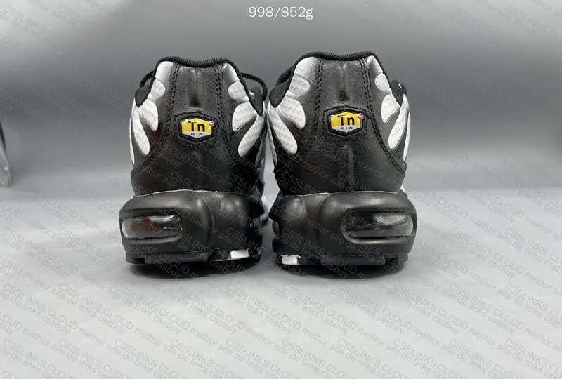 Nike TN White/Black 2