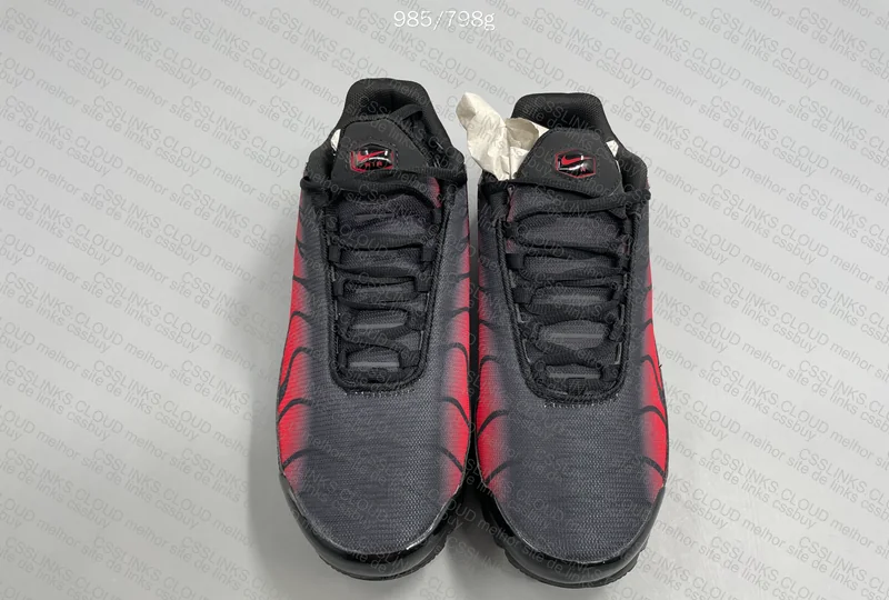 NIKE TN BRED REFLECTIVE 6