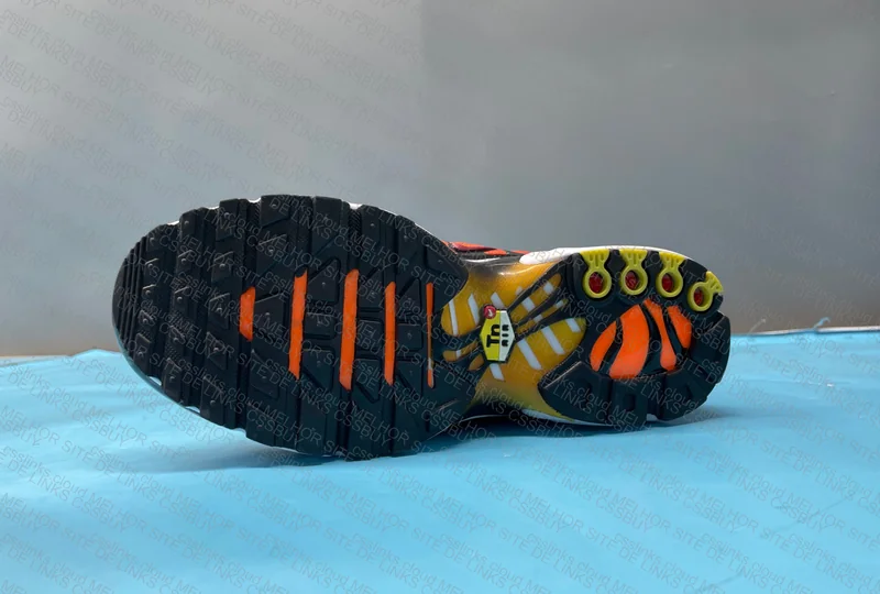 Nike TN PIMENTO 6