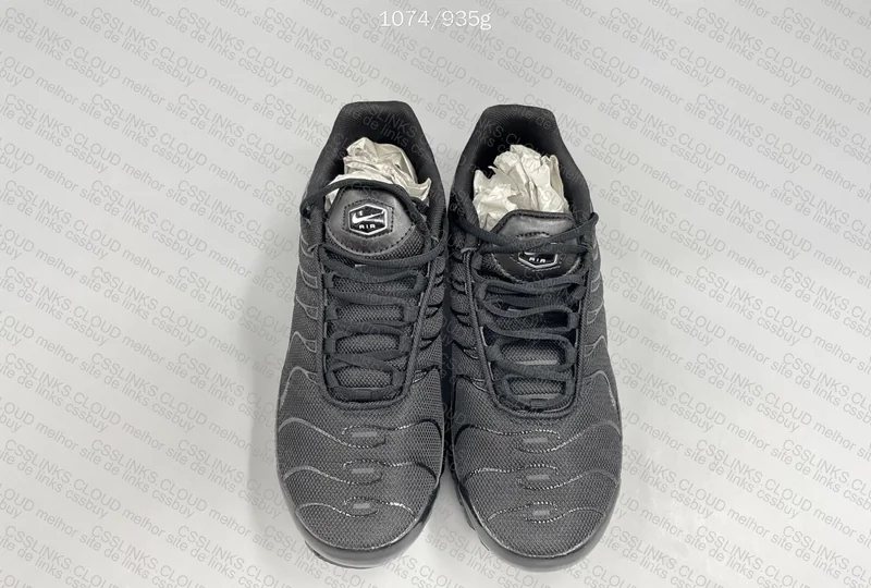 Nike TN Black
