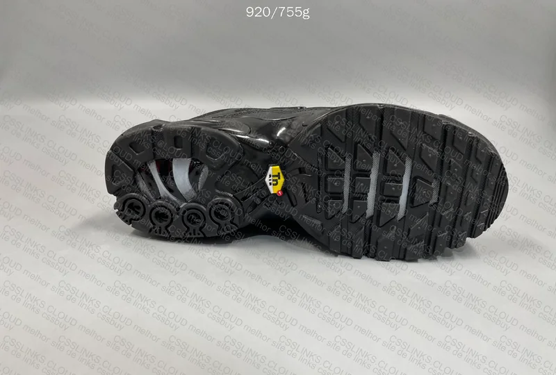 Nike TN Black 6