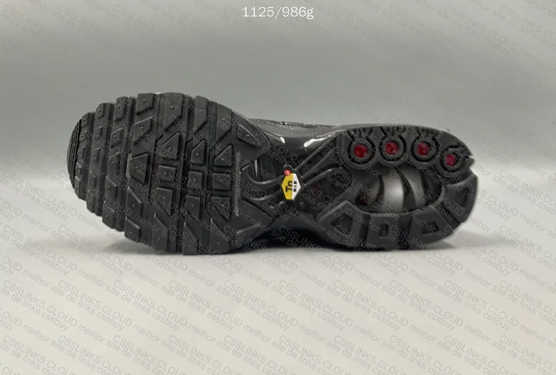 Nike TN Triple Black 4