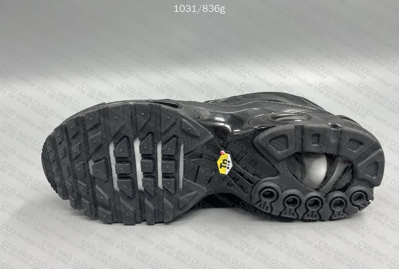 NIKE TN TRIPLE BLACK 6