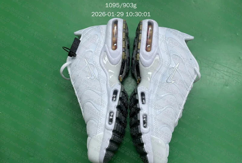 Nike TN Triple White 5