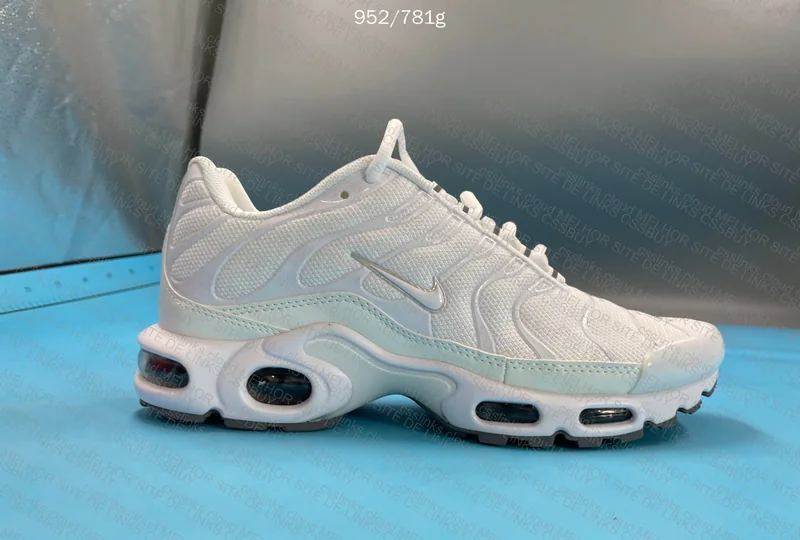 NIKE TN WHITE ⬜ 5