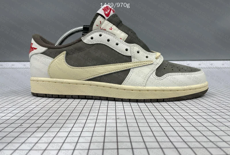 Nike Travis Scott - AJ1 Mocha 5