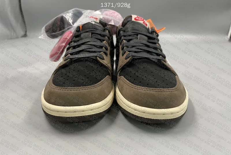 Nike travis scott dark mocha 3
