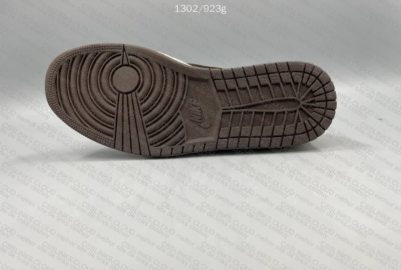 Nike travis scott dark mocha 3