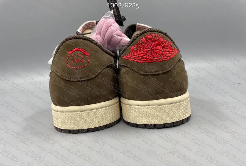 Nike travis scott dark mocha 4
